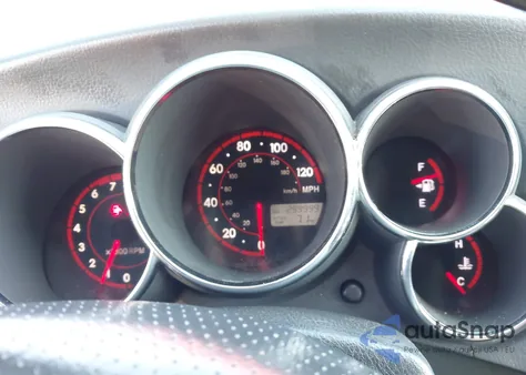 2005 Pontiac Vibe from USA, damaged, VIN 5Y2SL63805Z423720